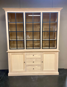 LIR103 eiken vitrinekast met metalen frame en glasdeuren landelijke stijl